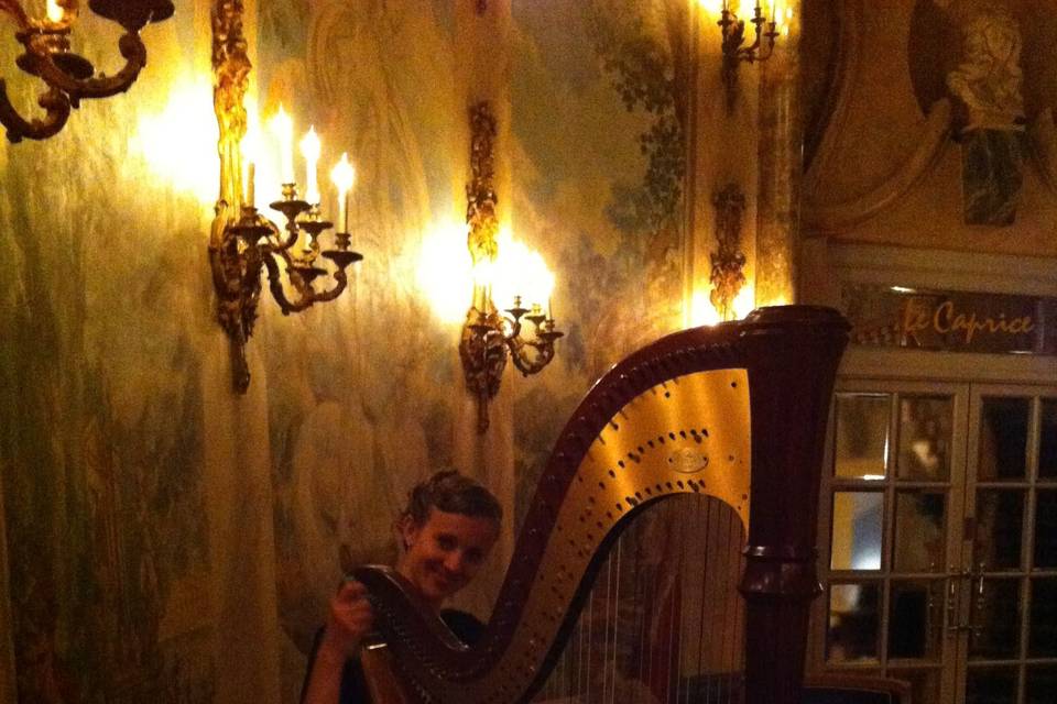 Hallway music at this fancy 5th Avenue wedding.