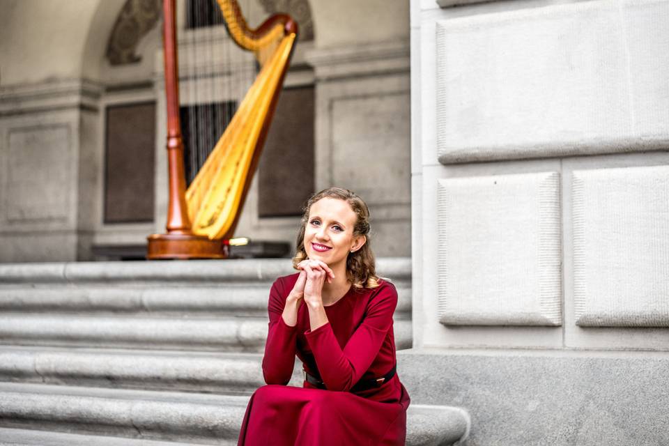 Brittany Burns, Harpist