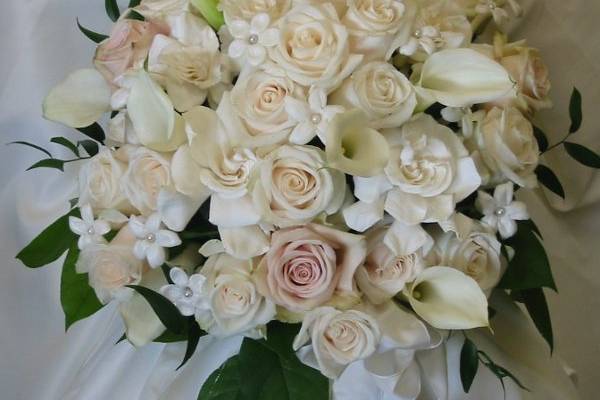 Dainty white bouquet