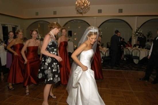 Bride dancing with the guests