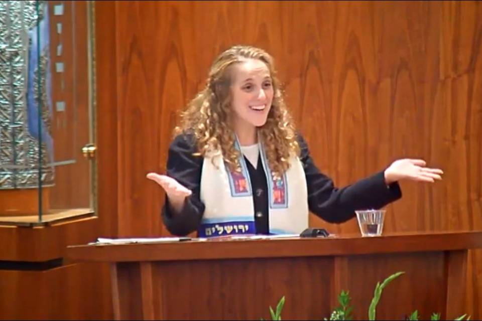 Rabbi Samantha Kahn