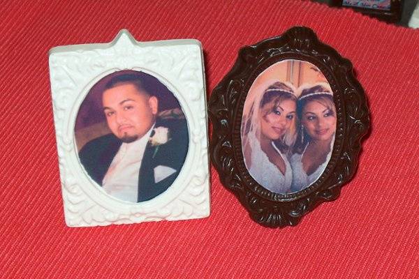 Bride & Groom picture frame all edible including picture