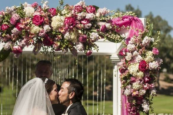 Kissing couple