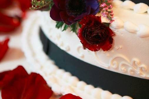 Flowers on the cake
