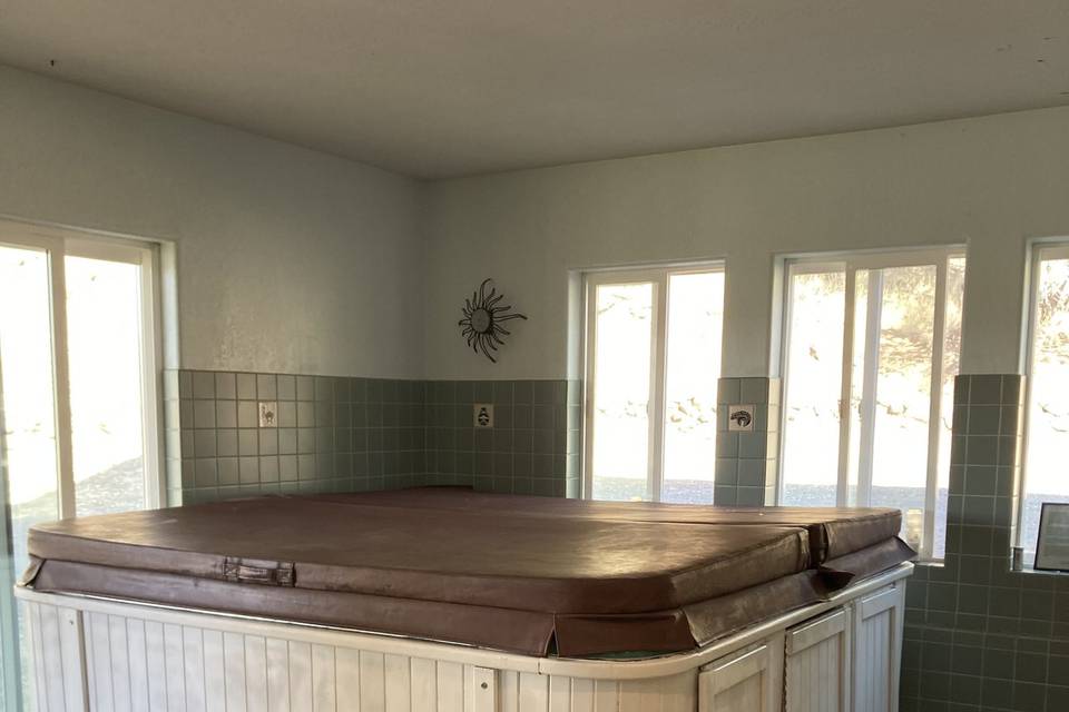 Private hot tub