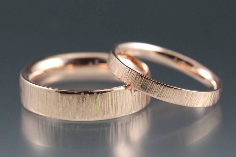 Gold wedding rings