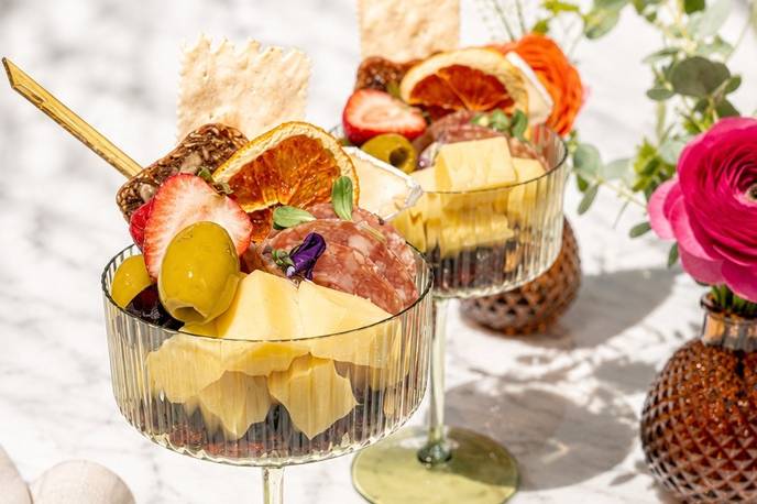 Platter & Petal