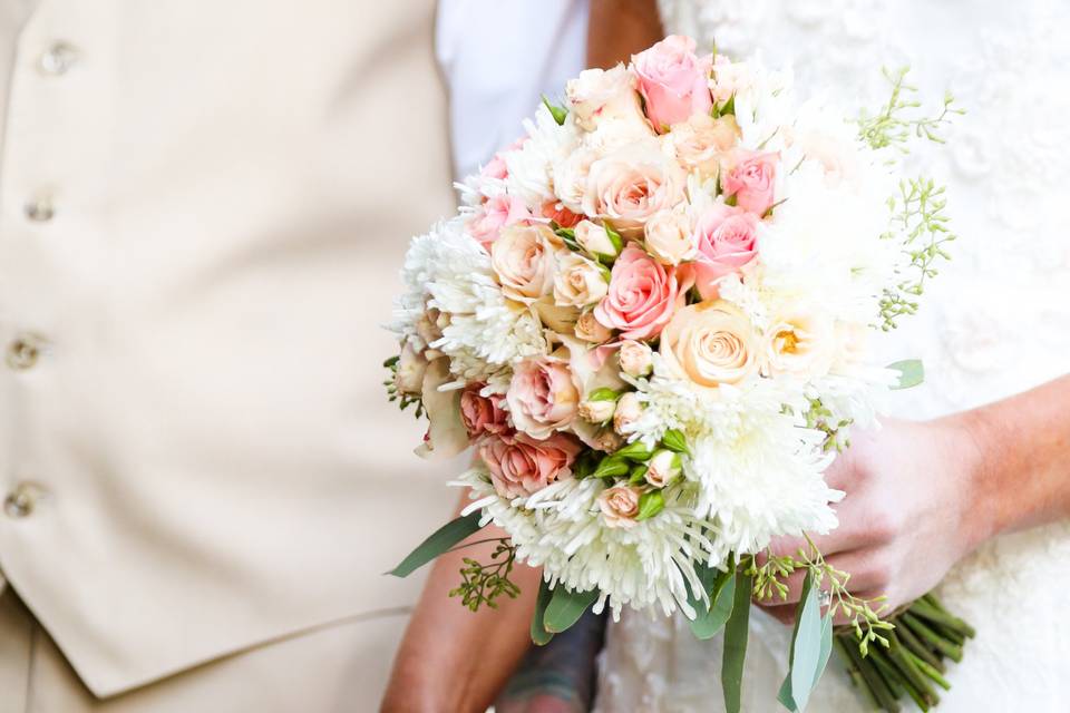 Bridal party and their bouquets