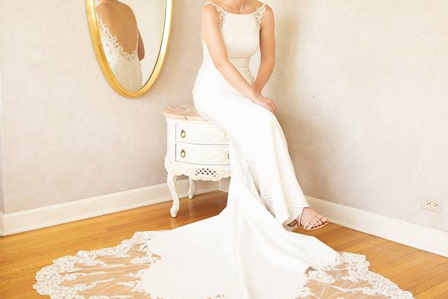 The 10 Best Wedding Dresses in Aurora, IL - WeddingWire