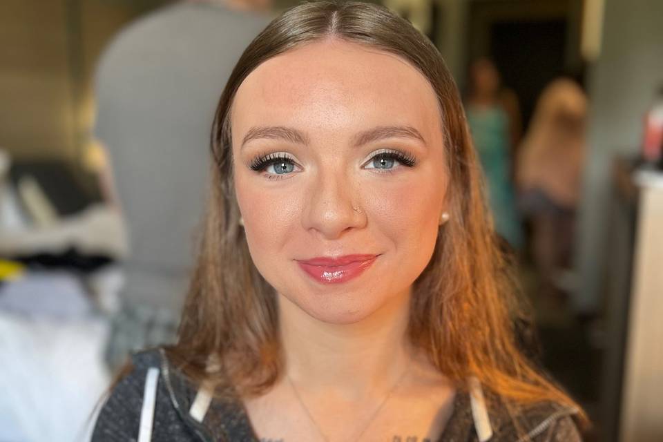 Beautiful Natural Glam!