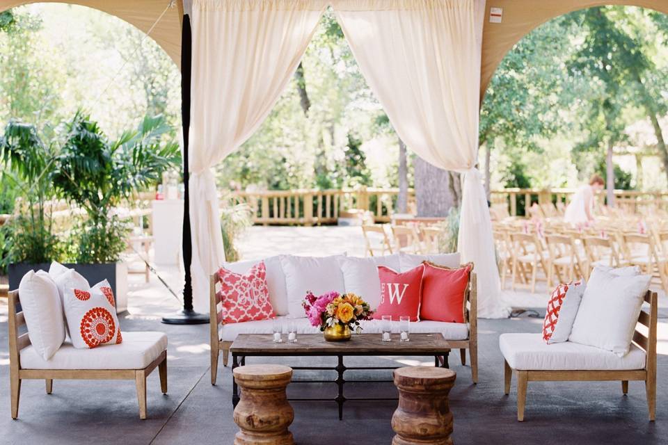 Long tables - Photo by Sarah Kate