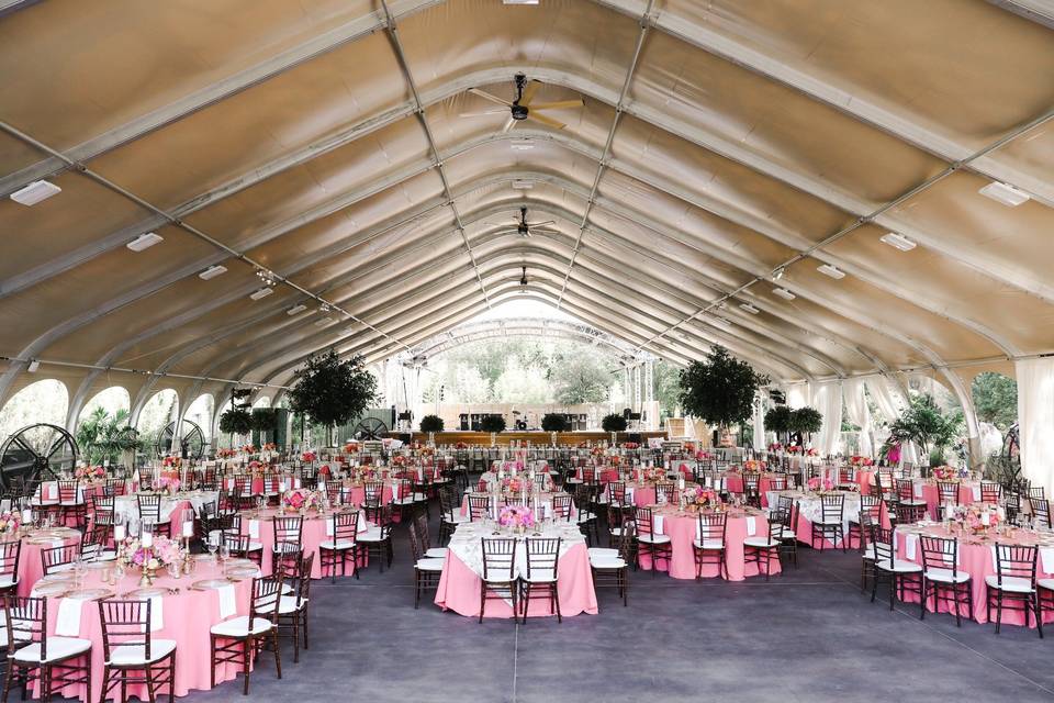 Pink tablescapes - Photo by Sarah Kate