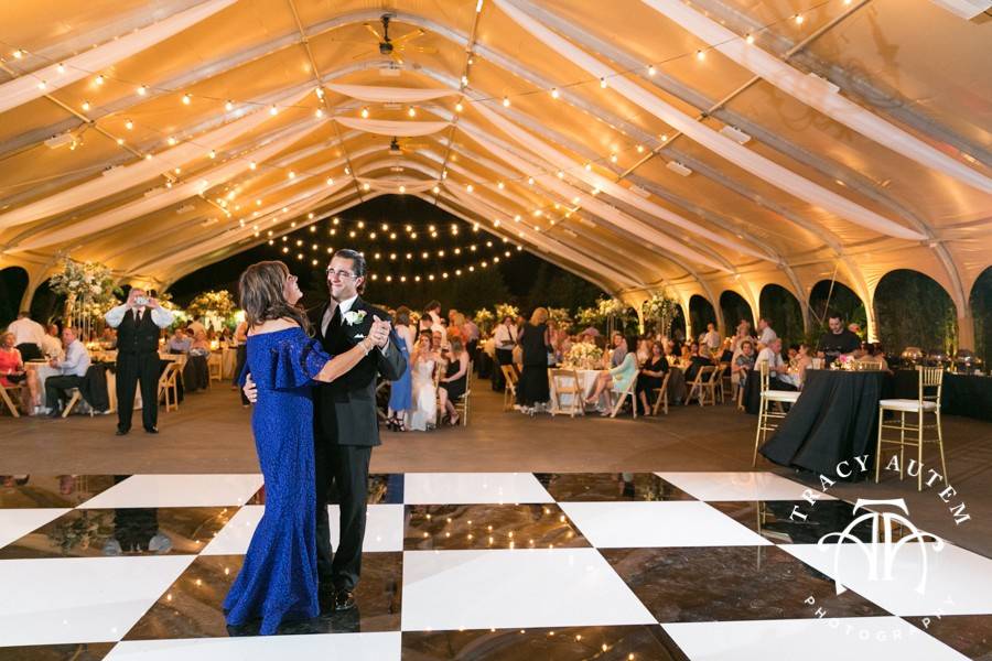 Guests dancing - Photo by Tracy Autem