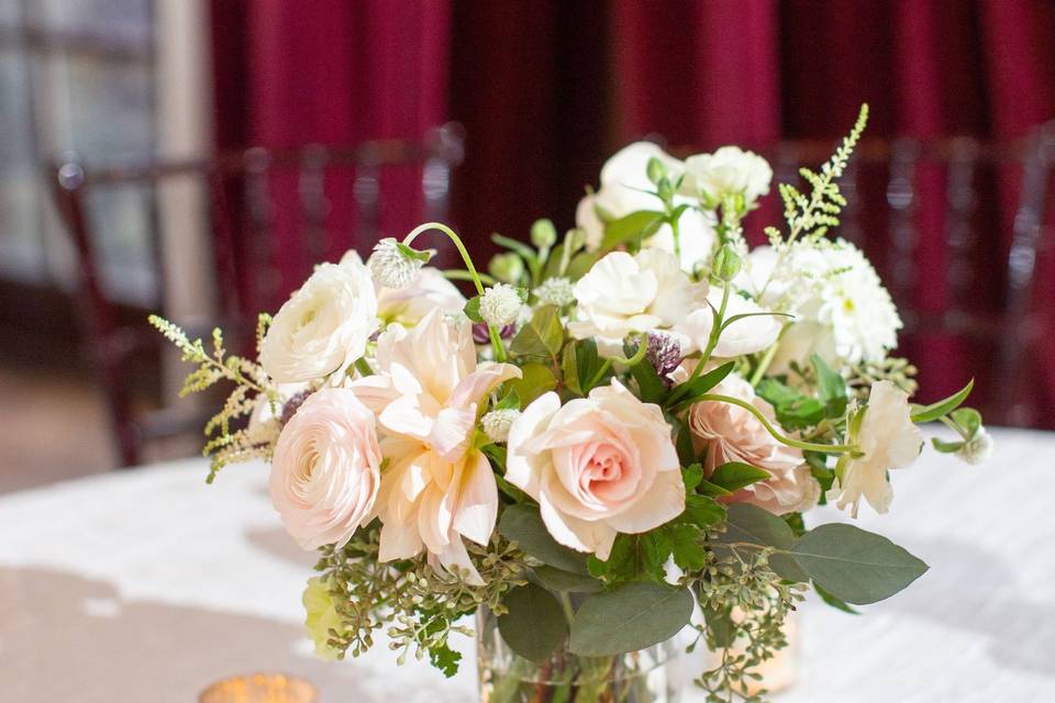 Blush centerpiece