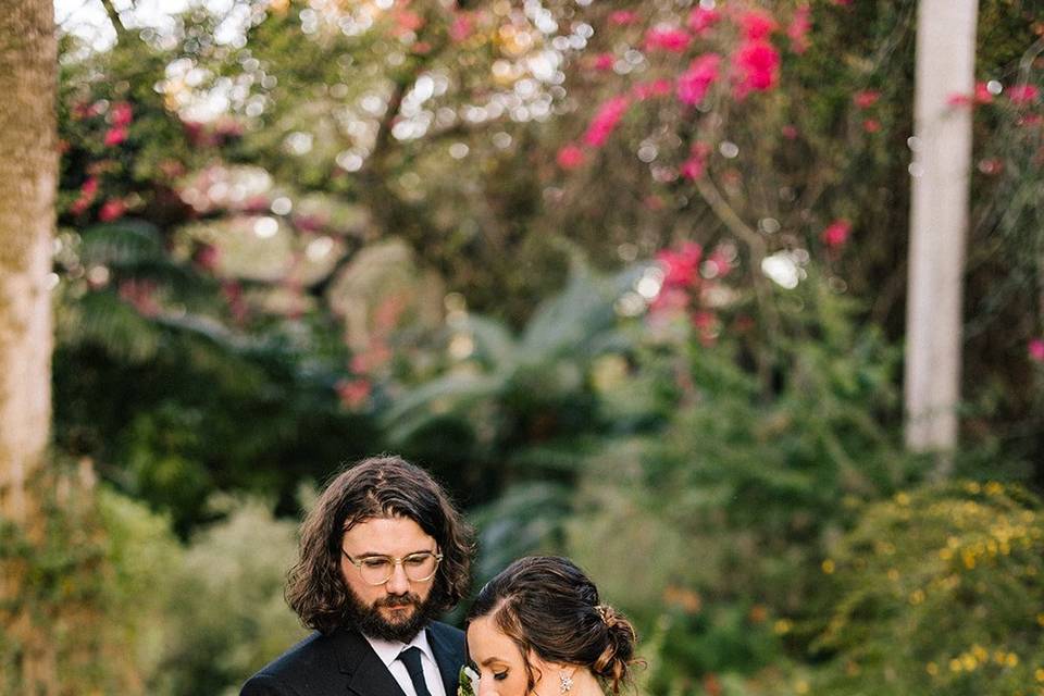 Sunken Gardens Bride & Groom