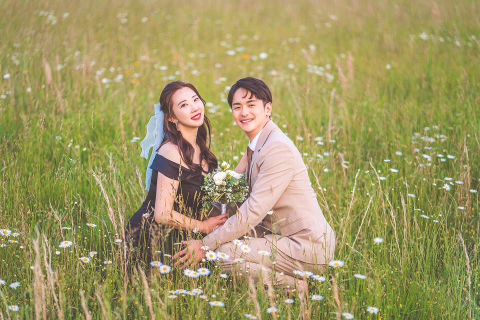 Natural outdoor couple session