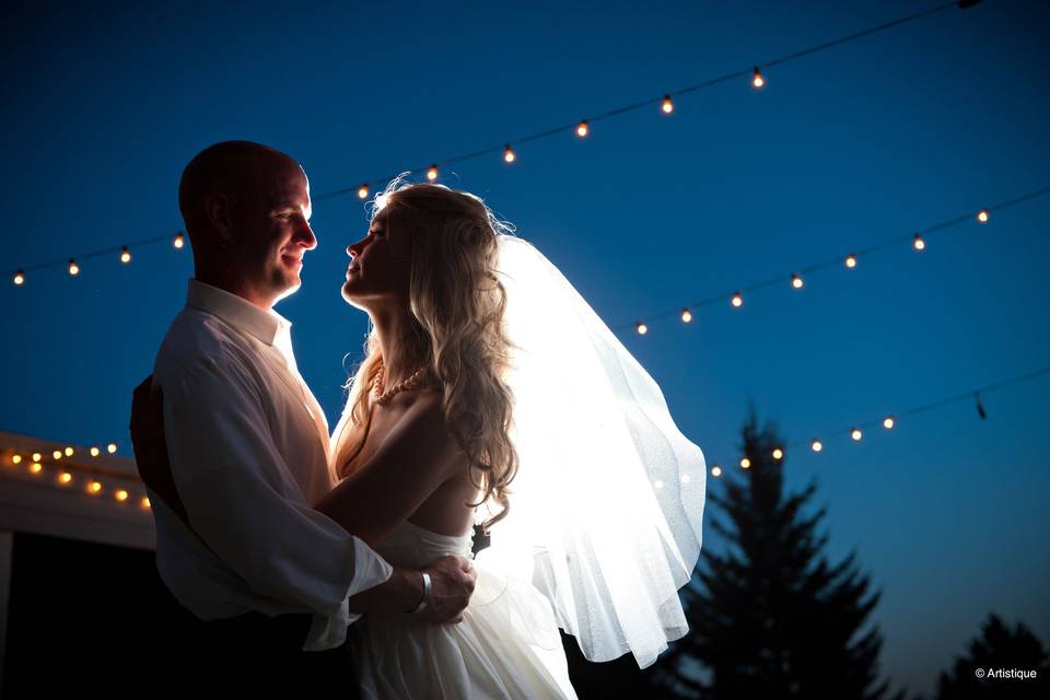 A wedding under starlight