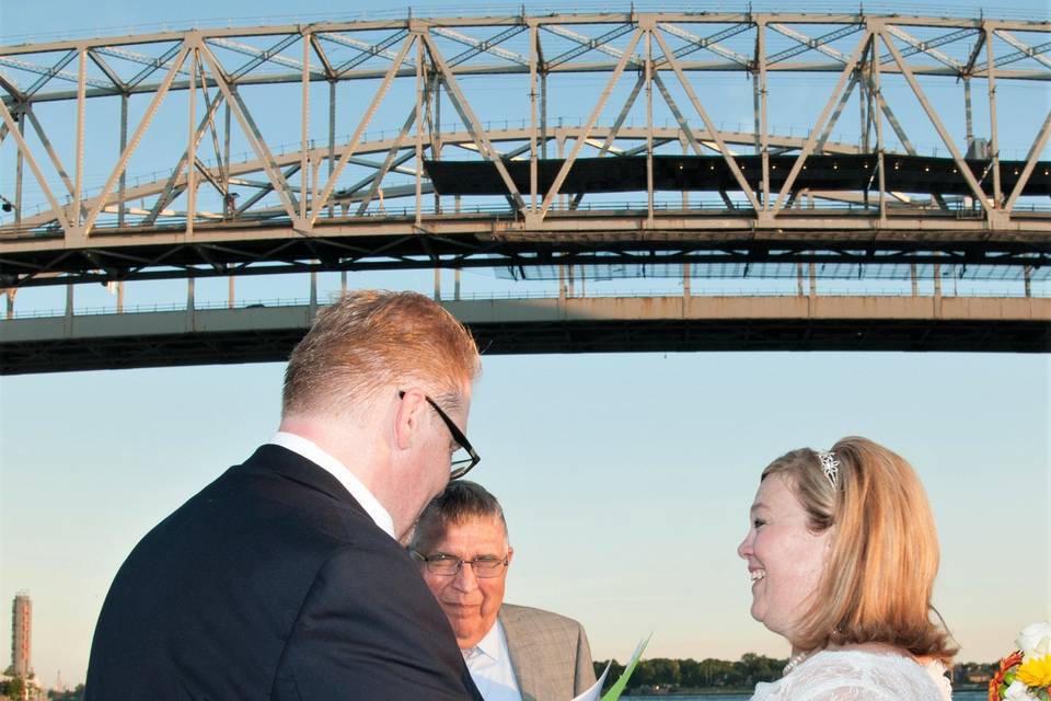 Exchanging vows under the Blue Water Bridge