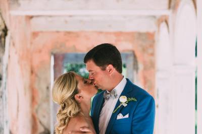Kissing couple