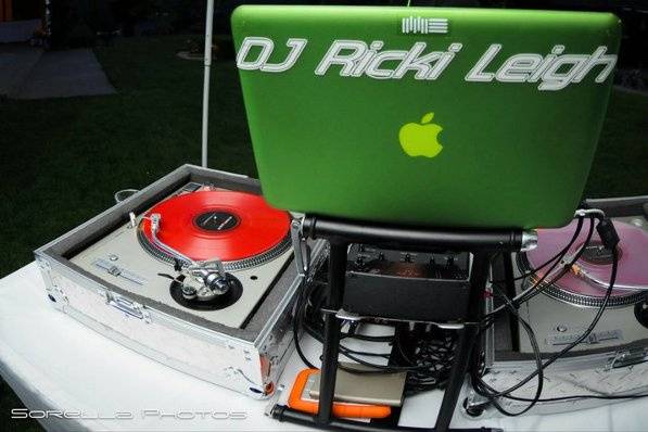 Best DJ ever! DJ Ricki Leigh was absolutely amazing. I would highly recommend her!