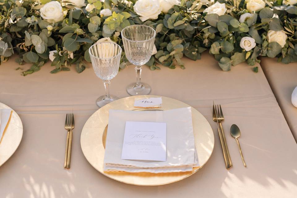 Santorini wed tables details