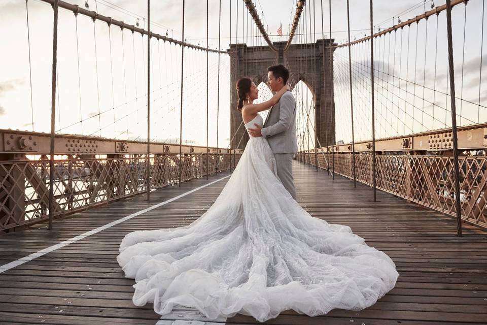 Pre-wedding Brooklyn Bridge