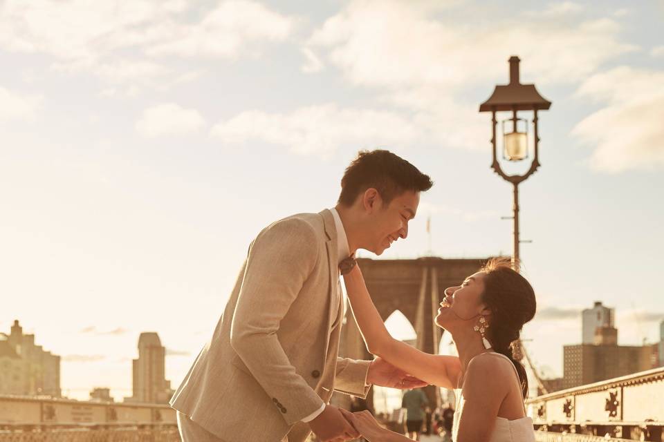 Pre-wedding Brooklyn Bridge