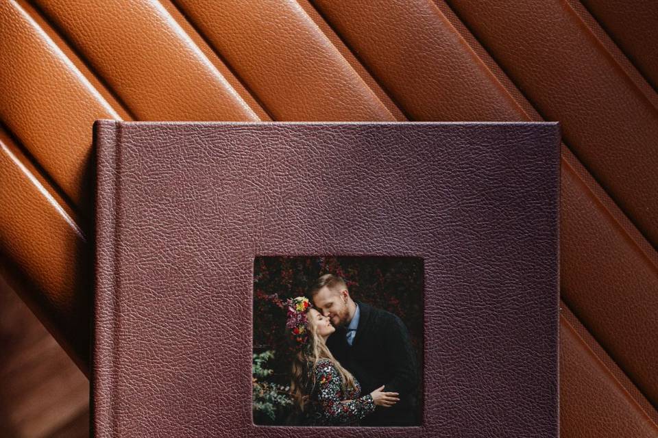 Cameo Cover Merlot Leather