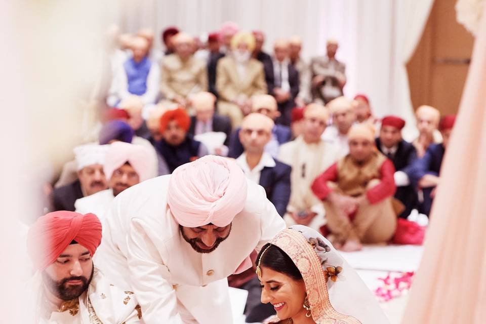 Sikh Wedding Ceremony Bride