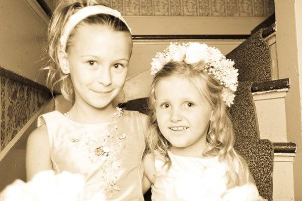 Flower Girls at Silver Mine Tavern Wedding