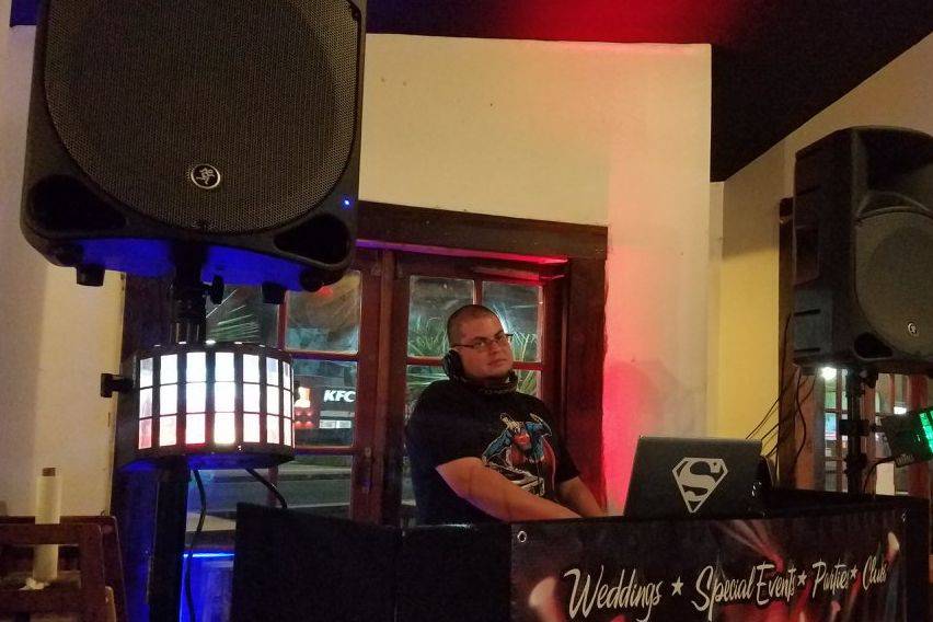 Dj j webb