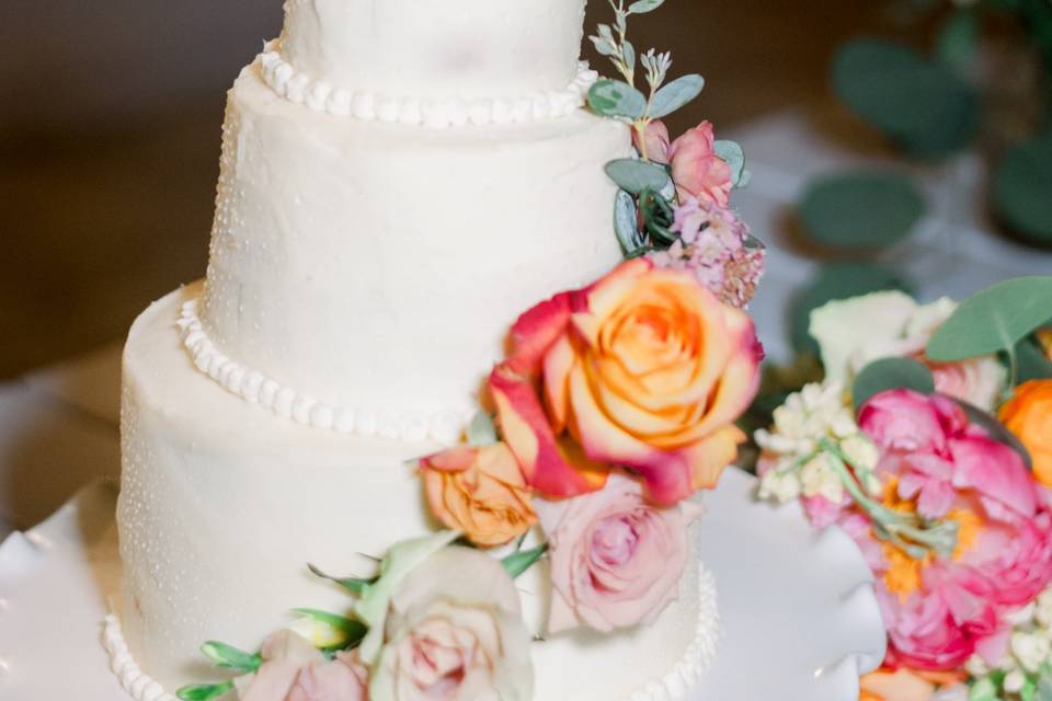 Bright Wedding Cake