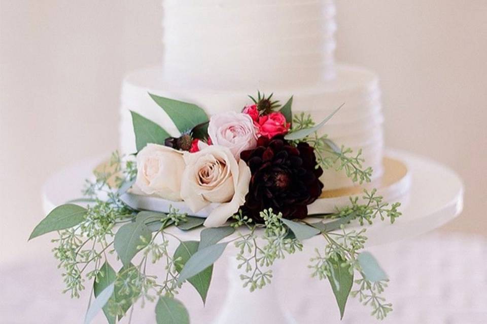 MDV Custom Cakes - Wedding Cake - Bronx, NY - WeddingWire