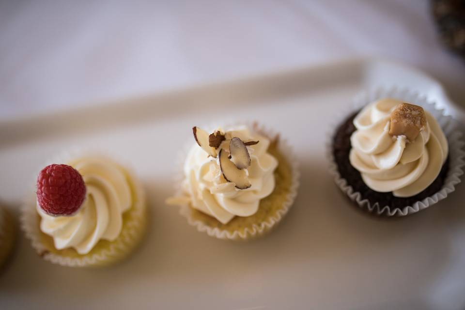 Flour Girl Wedding Cakes