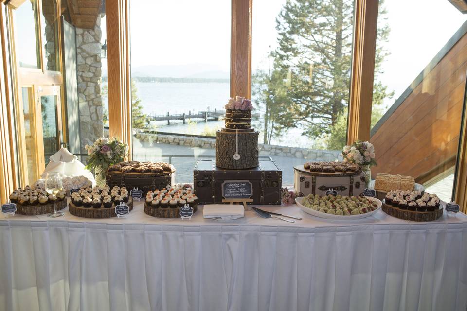 Flour Girl Wedding Cakes