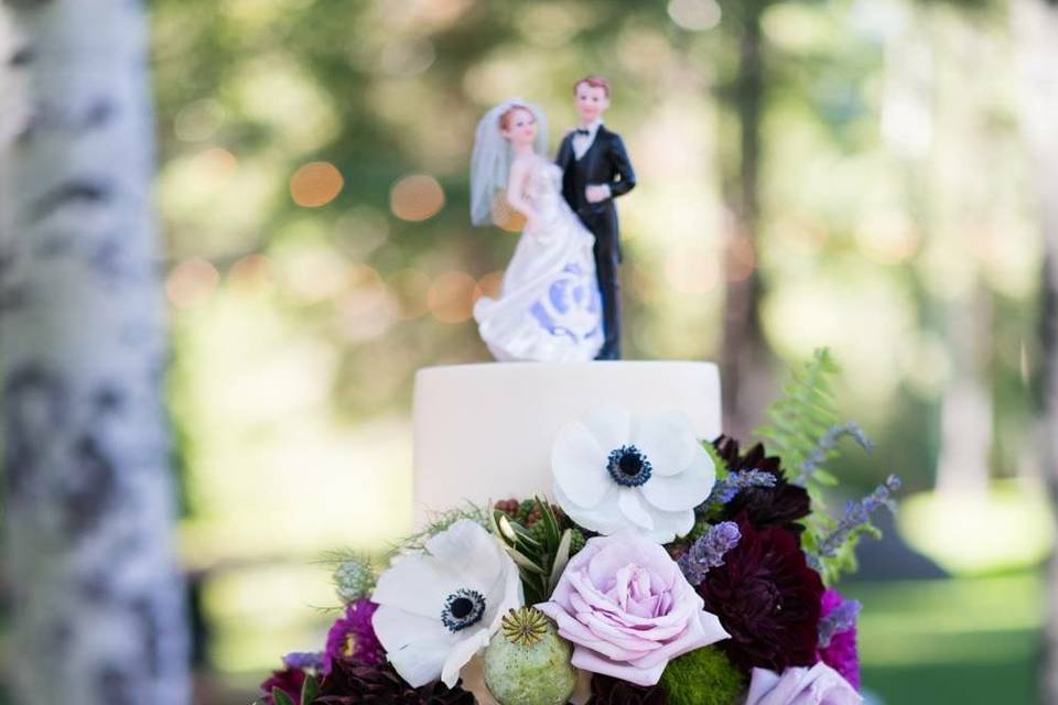 Buttercream pearls & flowers