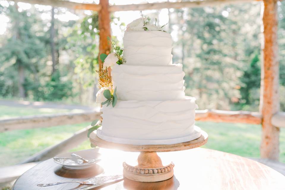 A Louis Vuitton inspired cake and cookies I created for Bellas