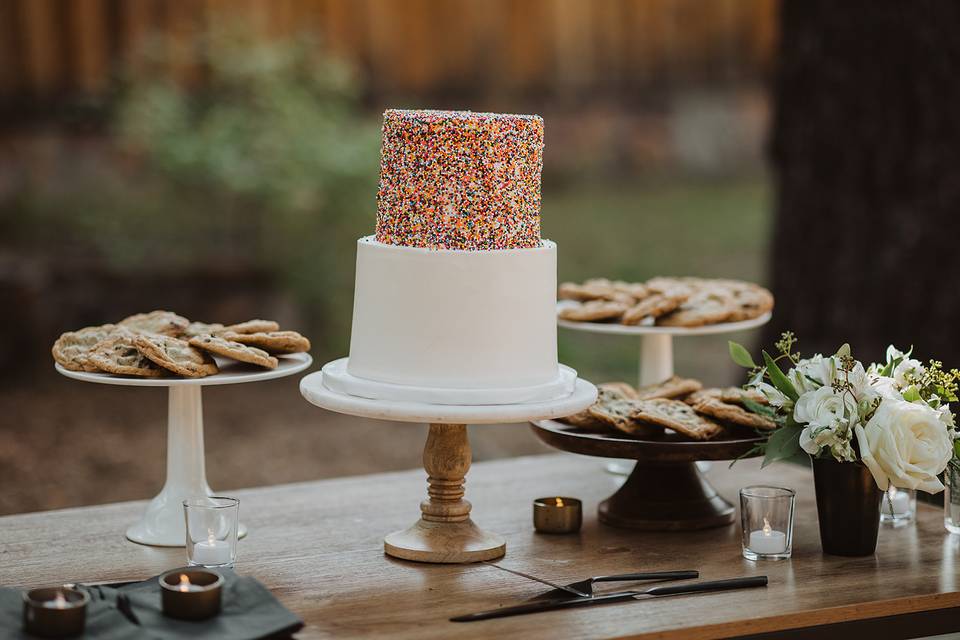 Confetti wedding cake