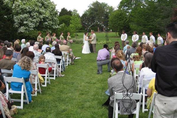 Helping Hand Parties & Weddings