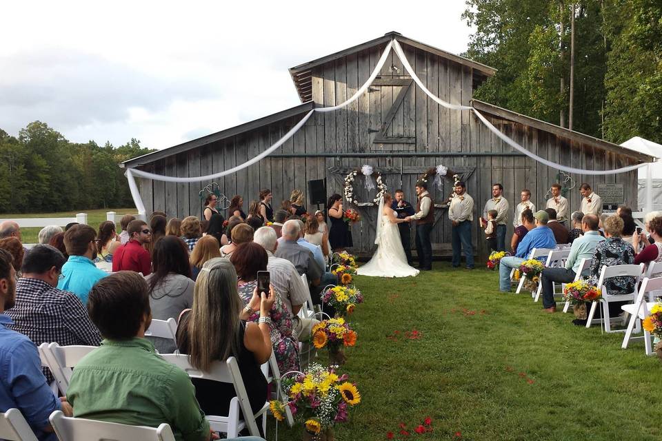 Wedding PartyPhoto by Sweet Peach Photography