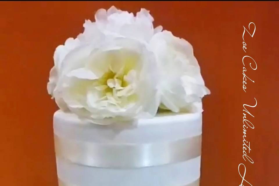 Classic and elegant cake design