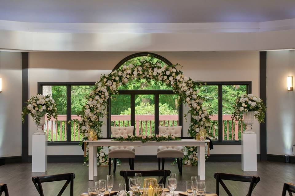 Sweetheart table
