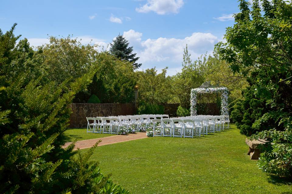 Ceremony site