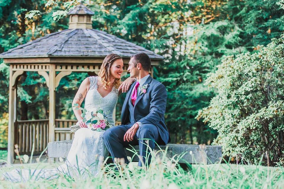 Elegant Fall Wedding at Granite Rose: A Vibrant Love Story in New