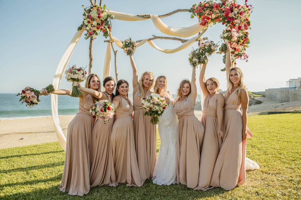 Bride & Bridesmaids