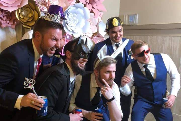 Photo Booth Groom & Groomsmen