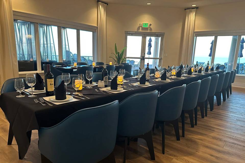 Elegant Banquet Seating