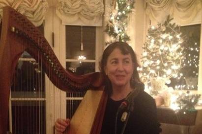 Musician on the harp