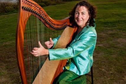 Mary King – Harpist