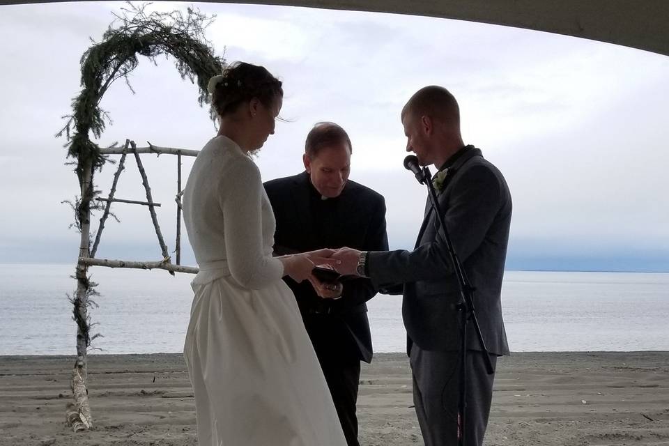 Wedding on the beach in Kenai